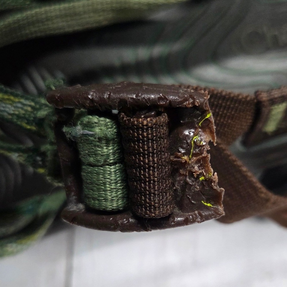 Chaco Z/Cloud 2 Sandal Toe Loop Hiking Women 7 Green Brown J106214 BROKEN BUCKLE - Picture 4 of 11